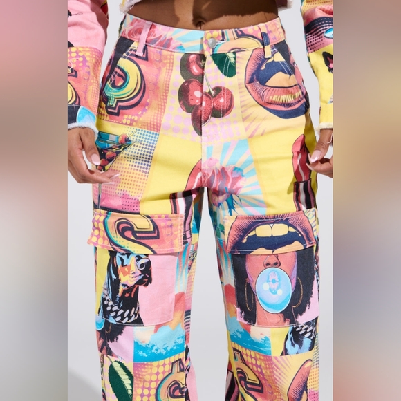 AKIRA Electric Printed Denim Cargo Pants - Picture 9 of 16